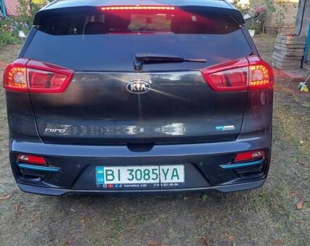 Серый Киа Niro, объемом двигателя 0 л и пробегом 118 тыс. км за 18944 $, фото 8 на Automoto.ua