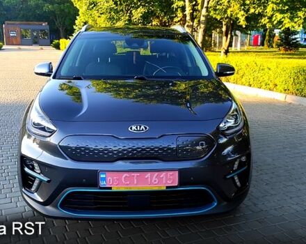 Кіа Niro 2019 у Кам'янське (Дніпродзержинськ) на Automoto.ua Сірий Кіа Niro, об'ємом двигуна 0.15 л та пробігом 116 тис. км за 18000 $, фото 1 на Automoto.ua
