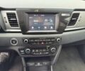 Серый Киа Niro, объемом двигателя 0 л и пробегом 67 тыс. км за 16800 $, фото 9 на Automoto.ua