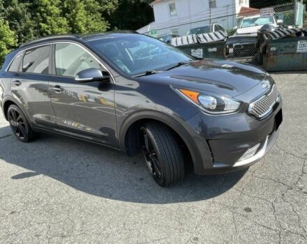 Сірий Кіа Niro, об'ємом двигуна 0 л та пробігом 59 тис. км за 8200 $, фото 2 на Automoto.ua
