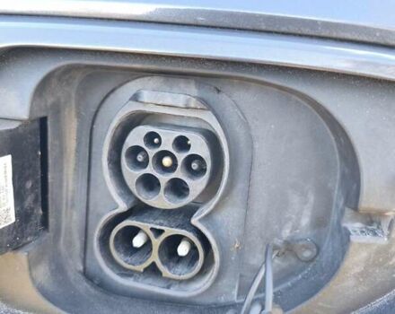 Сірий Кіа Niro, об'ємом двигуна 0 л та пробігом 154 тис. км за 18000 $, фото 63 на Automoto.ua