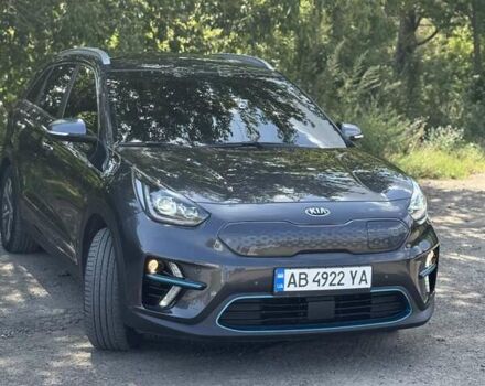 Сірий Кіа Niro, об'ємом двигуна 0 л та пробігом 145 тис. км за 18700 $, фото 5 на Automoto.ua