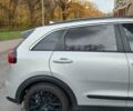 Сірий Кіа Niro, об'ємом двигуна 1.58 л та пробігом 84 тис. км за 17200 $, фото 26 на Automoto.ua
