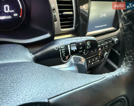 Сірий Кіа Niro, об'ємом двигуна 0 л та пробігом 65 тис. км за 16700 $, фото 25 на Automoto.ua
