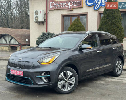 Серый Киа Niro, объемом двигателя 0 л и пробегом 148 тыс. км за 16950 $, фото 4 на Automoto.ua