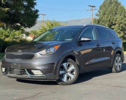 Сірий Кіа Niro, об'ємом двигуна 1.6 л та пробігом 34 тис. км за 8800 $, фото 2 на Automoto.ua