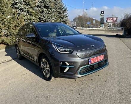 Серый Киа Niro, объемом двигателя 0 л и пробегом 97 тыс. км за 17700 $, фото 3 на Automoto.ua