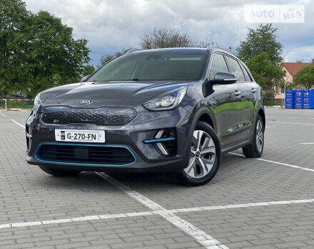 Сірий Кіа Niro, об'ємом двигуна 0 л та пробігом 170 тис. км за 18200 $, фото 10 на Automoto.ua