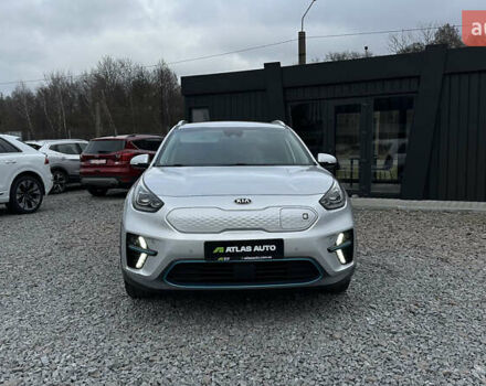 Серый Киа Niro, объемом двигателя 0 л и пробегом 120 тыс. км за 18600 $, фото 1 на Automoto.ua
