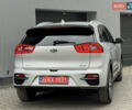 Сірий Кіа Niro, об'ємом двигуна 0 л та пробігом 139 тис. км за 17200 $, фото 19 на Automoto.ua