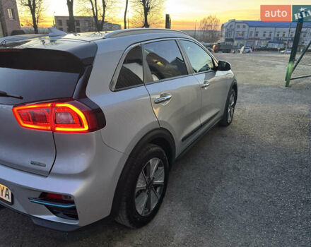 Серый Киа Niro, объемом двигателя 0 л и пробегом 157 тыс. км за 17900 $, фото 13 на Automoto.ua