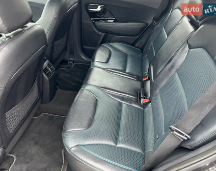 Сірий Кіа Niro, об'ємом двигуна 0 л та пробігом 155 тис. км за 16709 $, фото 27 на Automoto.ua