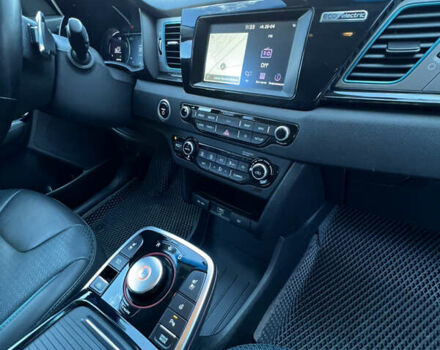 Сірий Кіа Niro, об'ємом двигуна 0 л та пробігом 92 тис. км за 18800 $, фото 36 на Automoto.ua