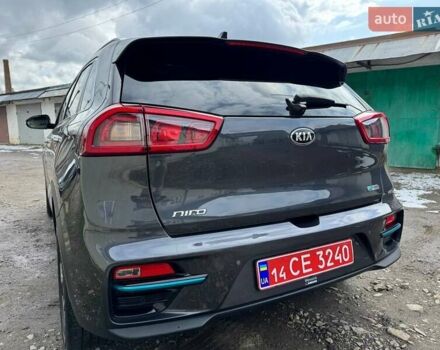 Киа Niro 2019 в Дрогобыче на Automoto.ua Серый Киа Niro, объемом двигателя 0 л и пробегом 139 тыс. км за 17777 $, фото 6 на Automoto.ua