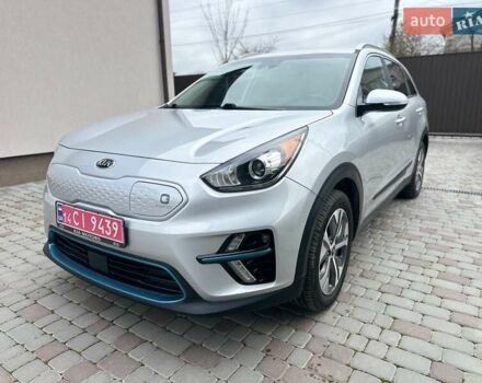 Сірий Кіа Niro, об'ємом двигуна 0 л та пробігом 110 тис. км за 16400 $, фото 7 на Automoto.ua
