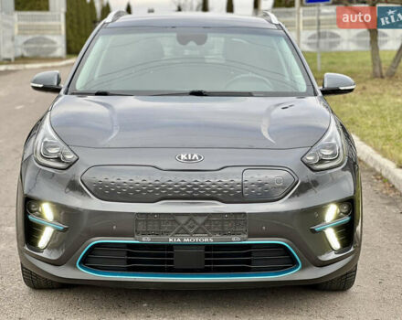 Серый Киа Niro, объемом двигателя 0 л и пробегом 70 тыс. км за 19350 $, фото 55 на Automoto.ua