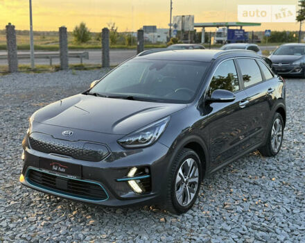 Сірий Кіа Niro, об'ємом двигуна 0 л та пробігом 159 тис. км за 17950 $, фото 15 на Automoto.ua