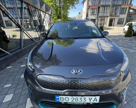 Сірий Кіа Niro, об'ємом двигуна 0 л та пробігом 92 тис. км за 18800 $, фото 13 на Automoto.ua