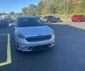Серый Киа Niro, объемом двигателя 1.6 л и пробегом 49 тыс. км за 5500 $, фото 1 на Automoto.ua