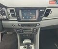 Сірий Кіа Niro, об'ємом двигуна 1.6 л та пробігом 117 тис. км за 12000 $, фото 5 на Automoto.ua