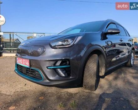 Сірий Кіа Niro, об'ємом двигуна 0 л та пробігом 154 тис. км за 18000 $, фото 3 на Automoto.ua