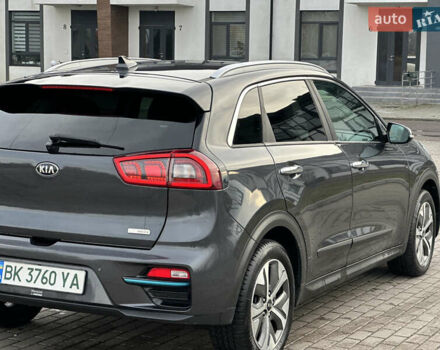 Серый Киа Niro, объемом двигателя 0 л и пробегом 157 тыс. км за 16999 $, фото 8 на Automoto.ua