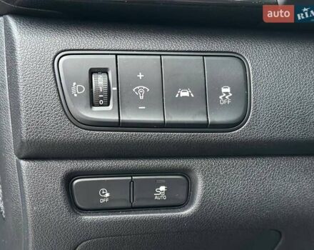 Киа Niro 2019 в Кривом Роге на Automoto.ua Серый Киа Niro, объемом двигателя 0 л и пробегом 27 тыс. км за 24000 $, фото 38 на Automoto.ua