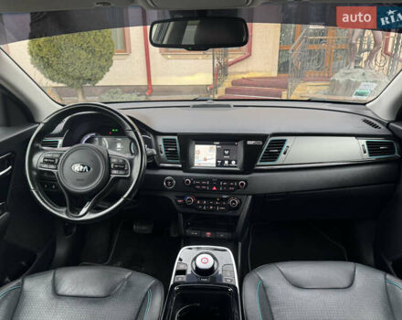 Серый Киа Niro, объемом двигателя 0 л и пробегом 148 тыс. км за 16950 $, фото 49 на Automoto.ua