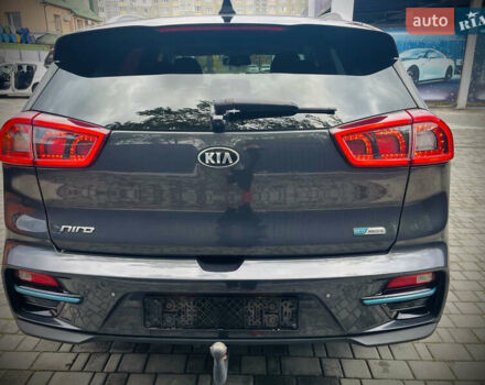 Серый Киа Niro, объемом двигателя 0 л и пробегом 102 тыс. км за 18900 $, фото 14 на Automoto.ua