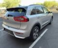 Сірий Кіа Niro, об'ємом двигуна 1.6 л та пробігом 69 тис. км за 13000 $, фото 6 на Automoto.ua