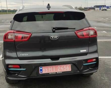 Киа Niro 2019 в Днепре (Днепропетровске) на Automoto.ua Серый Киа Niro, объемом двигателя 0 л и пробегом 149 тыс. км за 17800 $, фото 2 на Automoto.ua