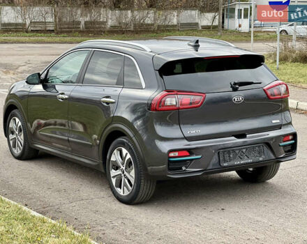 Серый Киа Niro, объемом двигателя 0 л и пробегом 70 тыс. км за 19350 $, фото 15 на Automoto.ua