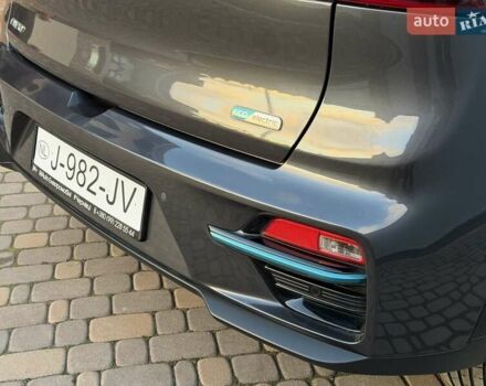 Сірий Кіа Niro, об'ємом двигуна 0 л та пробігом 118 тис. км за 20499 $, фото 32 на Automoto.ua