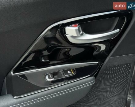 Серый Киа Niro, объемом двигателя 0 л и пробегом 150 тыс. км за 18500 $, фото 59 на Automoto.ua