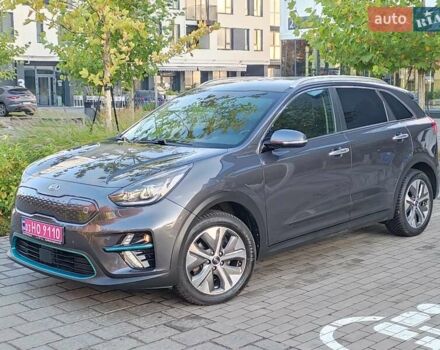 Киа Niro 2020 в Ровно на Automoto.ua Серый Киа Niro, объемом двигателя 0 л и пробегом 125 тыс. км за 19850 $, фото 5 на Automoto.ua