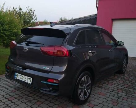 Серый Киа Niro, объемом двигателя 0 л и пробегом 113 тыс. км за 21200 $, фото 6 на Automoto.ua