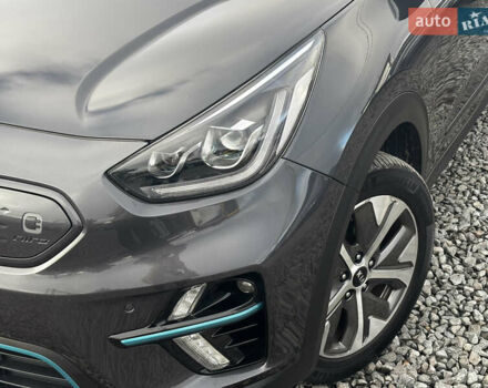 Серый Киа Niro, объемом двигателя 0 л и пробегом 112 тыс. км за 20800 $, фото 7 на Automoto.ua
