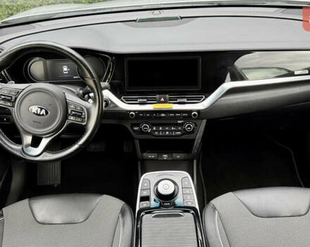 Киа Niro 2020 в Самборе на Automoto.ua Серый Киа Niro, объемом двигателя 0 л и пробегом 59 тыс. км за 20700 $, фото 17 на Automoto.ua