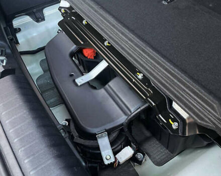 Серый Киа Niro, объемом двигателя 1.58 л и пробегом 67 тыс. км за 22600 $, фото 38 на Automoto.ua