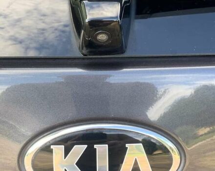 Сірий Кіа Niro, об'ємом двигуна 0 л та пробігом 73 тис. км за 18900 $, фото 9 на Automoto.ua