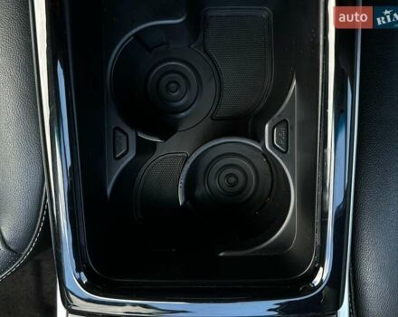 Сірий Кіа Niro, об'ємом двигуна 0 л та пробігом 97 тис. км за 22600 $, фото 41 на Automoto.ua