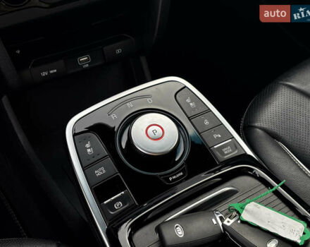 Серый Киа Niro, объемом двигателя 0 л и пробегом 112 тыс. км за 20800 $, фото 18 на Automoto.ua