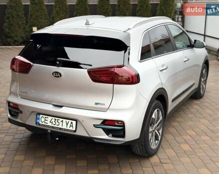 Сірий Кіа Niro, об'ємом двигуна 0 л та пробігом 71 тис. км за 21999 $, фото 12 на Automoto.ua