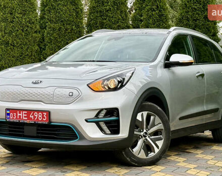 Киа Niro 2020 в Самборе на Automoto.ua Серый Киа Niro, объемом двигателя 0 л и пробегом 59 тыс. км за 20700 $, фото 4 на Automoto.ua