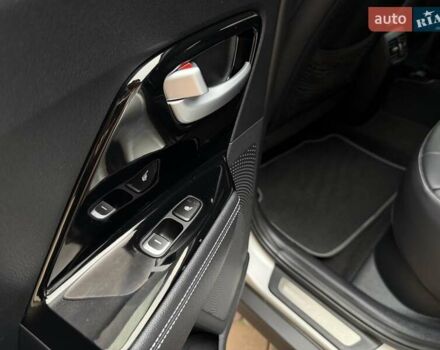 Сірий Кіа Niro, об'ємом двигуна 0 л та пробігом 71 тис. км за 21999 $, фото 59 на Automoto.ua