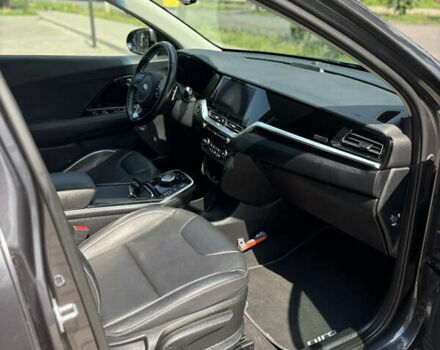 Серый Киа Niro, объемом двигателя 0 л и пробегом 73 тыс. км за 19200 $, фото 16 на Automoto.ua