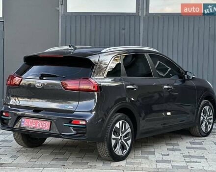 Киа Niro 2020 в Ивано-Франковске на Automoto.ua Серый Киа Niro, объемом двигателя 0 л и пробегом 88 тыс. км за 18500 $, фото 12 на Automoto.ua