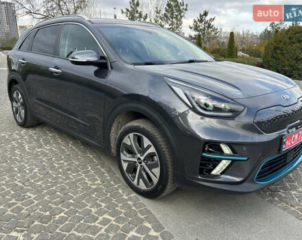 Сірий Кіа Niro, об'ємом двигуна 0 л та пробігом 113 тис. км за 19580 $, фото 2 на Automoto.ua