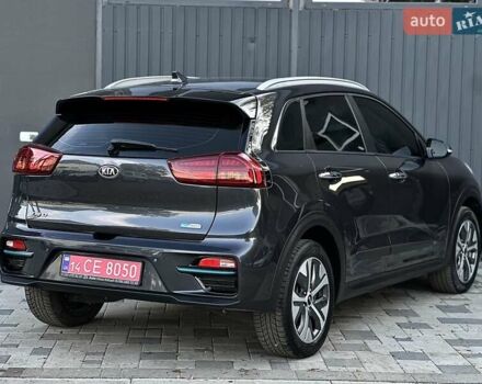 Киа Niro 2020 в Ивано-Франковске на Automoto.ua Серый Киа Niro, объемом двигателя 0 л и пробегом 88 тыс. км за 18500 $, фото 11 на Automoto.ua