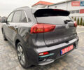 Серый Киа Niro, объемом двигателя 0 л и пробегом 77 тыс. км за 19500 $, фото 3 на Automoto.ua